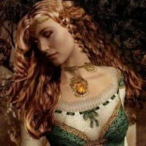 Meet your Posher, Julie